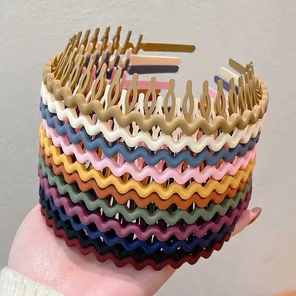 1Pc Fashion Wave Bands for Women Solid Color Toothed Non-Slip Hair Bands Girl Face Wash Sports Hairbands Hair Accessories X250812