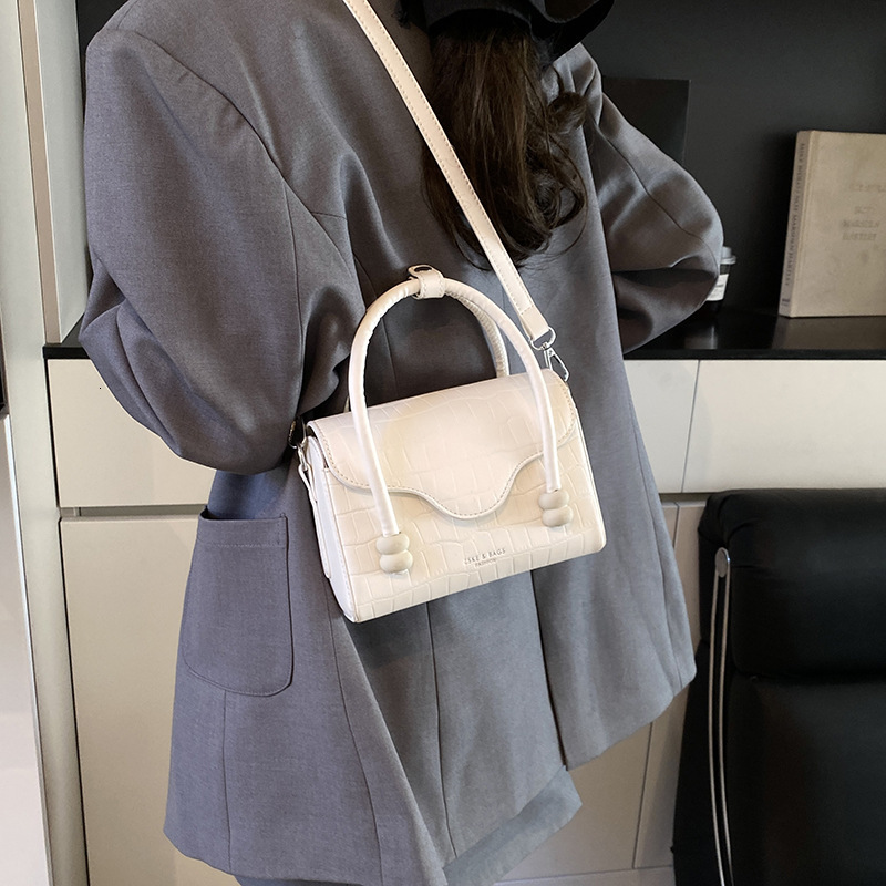 New Women's Handbag Stone Pattern Fashion Versatile High-end Feel Single Shoulder Crossbody Commuter Small Square Bag