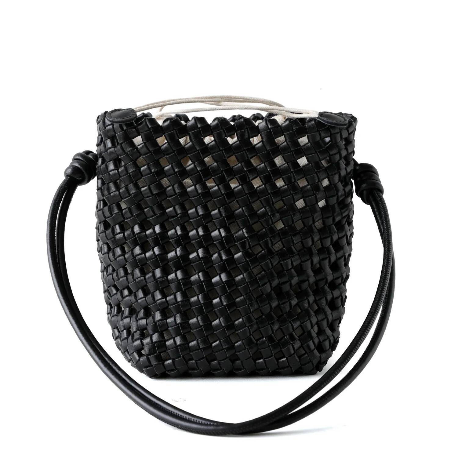 French genuine leather hand-woven new niche head layer vintage cowhide hollow mini women's one-shoulder crossbody bag high-quality