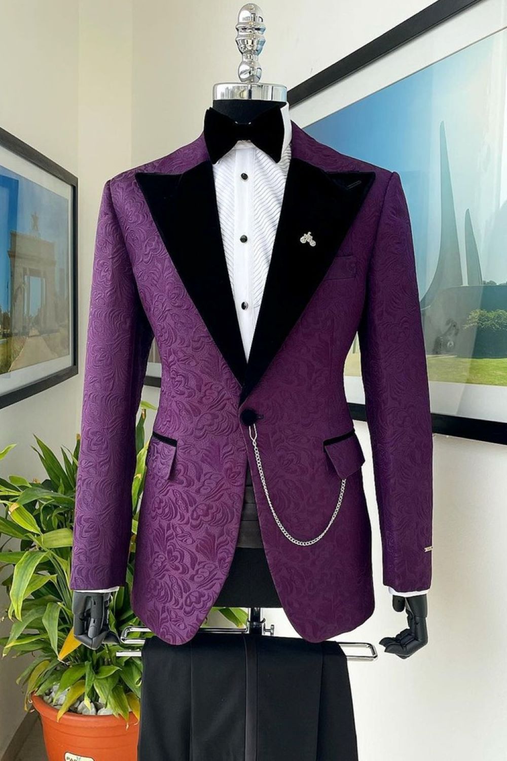 Retro Men Suits Tailor-Made Jacquard 2 Pieces Set Peaked Lapel Jacket Velvet Blazer One Button Groom Customized Coat Black Pants Plus Size