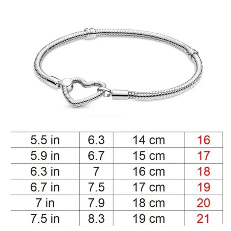 2024 new fashion creative heart bracelet suitable for women exquisite charm gifts senior jewelry wholesale