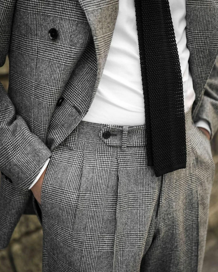 Luxury Men Suits Blazer Peaked Lapel 2 Pieces Set Beads Party Double Breasted Groom Tuxedo Coat Customized Beaded Jackets+Pants