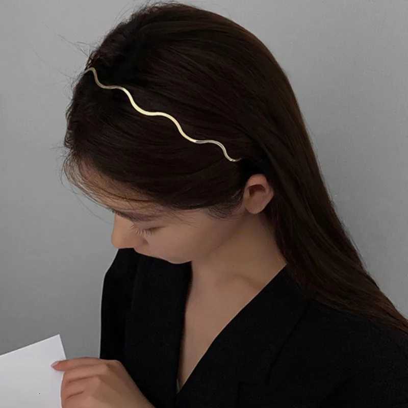 Gold Metal Wave Bending Hairbands Wen Simple Geometric Thin Hairbands Korean Style Elegant Dress Hair Accessories X250812