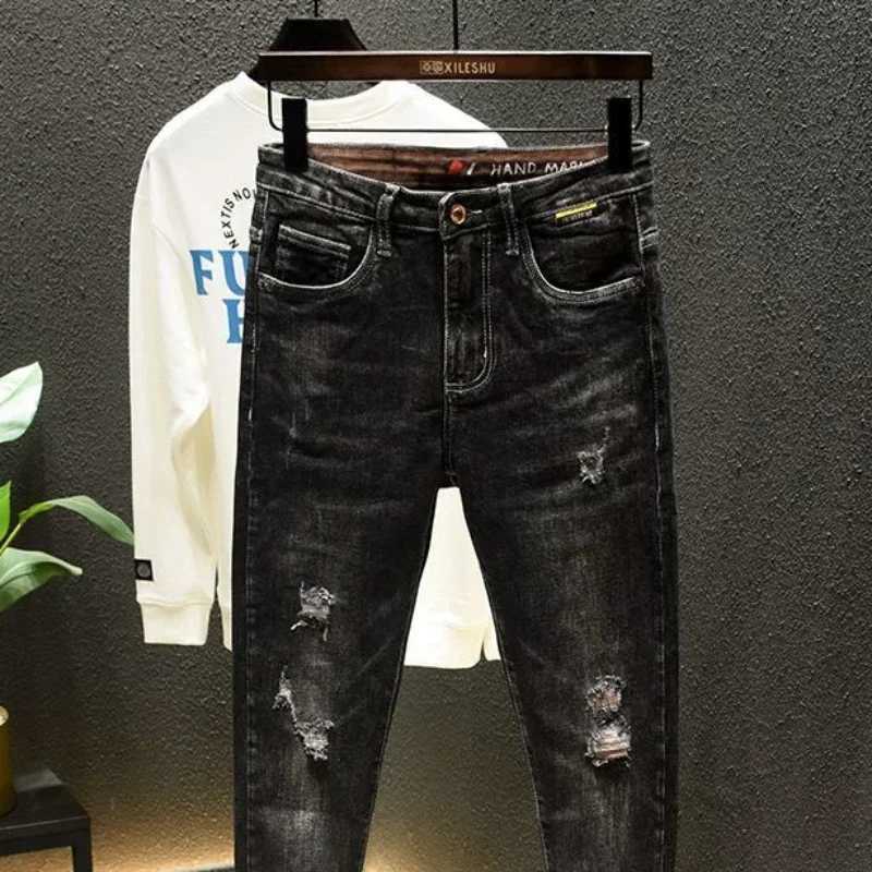 Mens Skinny Tight Pipe Jeans with Holes Black Broken Cowboy Pants Torn Ripped Slim Fit Designer Spring Autumn Xs X250812