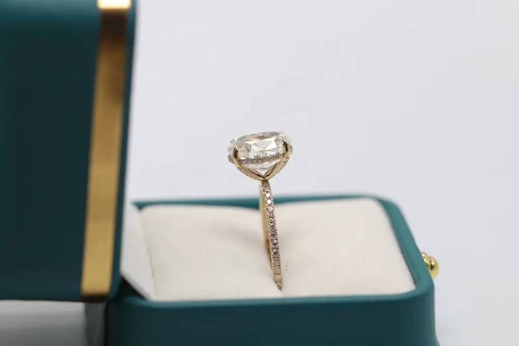 Custom 14K 18K White Yellow Gold Ring 5 ct Oval Ice Crushed Cut White Moissanite Diamond Engagement Ring