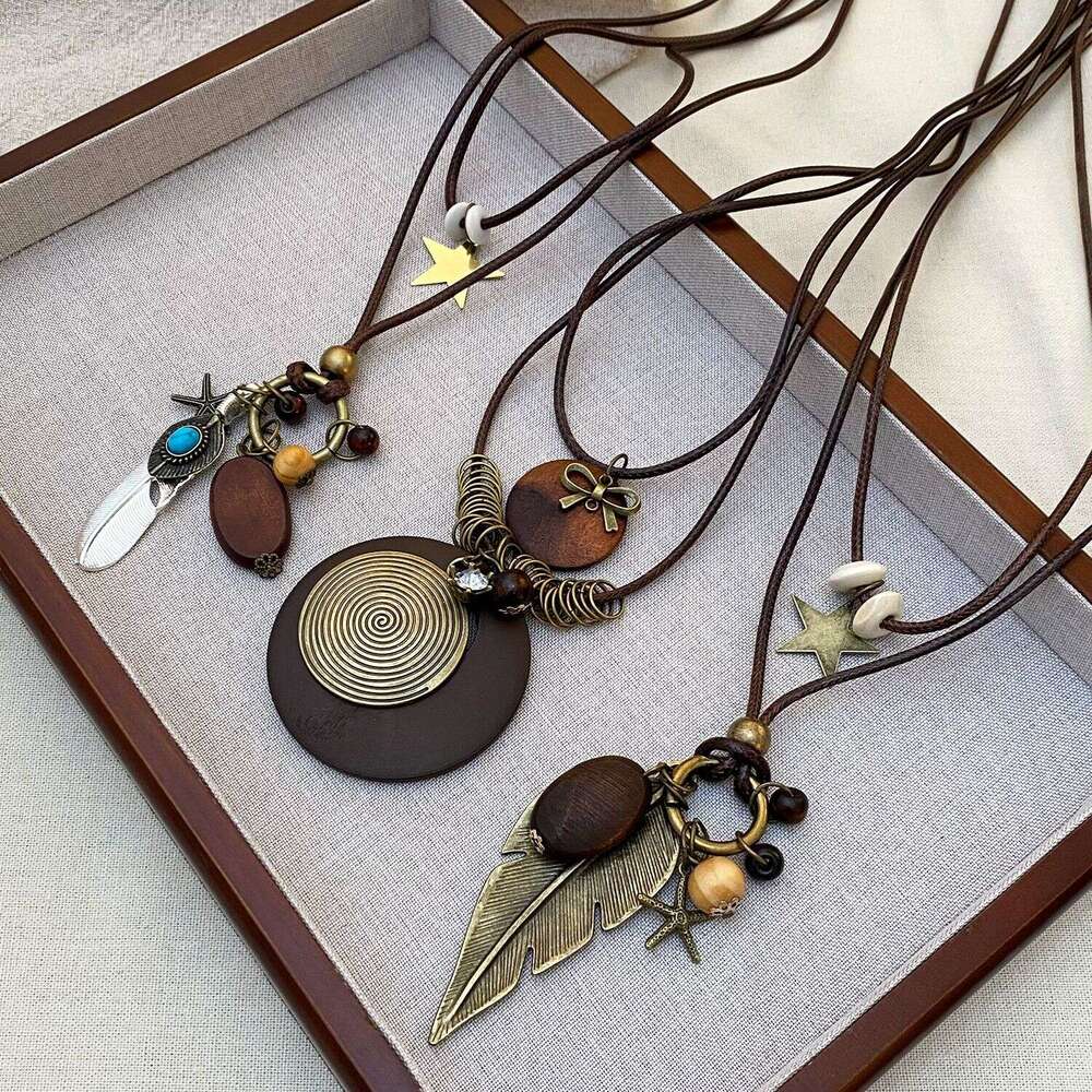 Fashion New Chinese Feather Pendant Necklace for Women Ethnic Style Layered Long Sweater Chain Bohemian Accessories