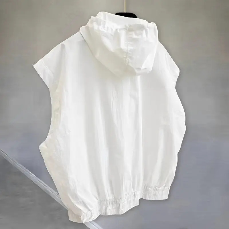 2025 Summer Mens and Womens Retro Golf Jacket Loose n Denim Shoulder Pads Sleeveless Golf Vest Coat Golf Clothing 250812
