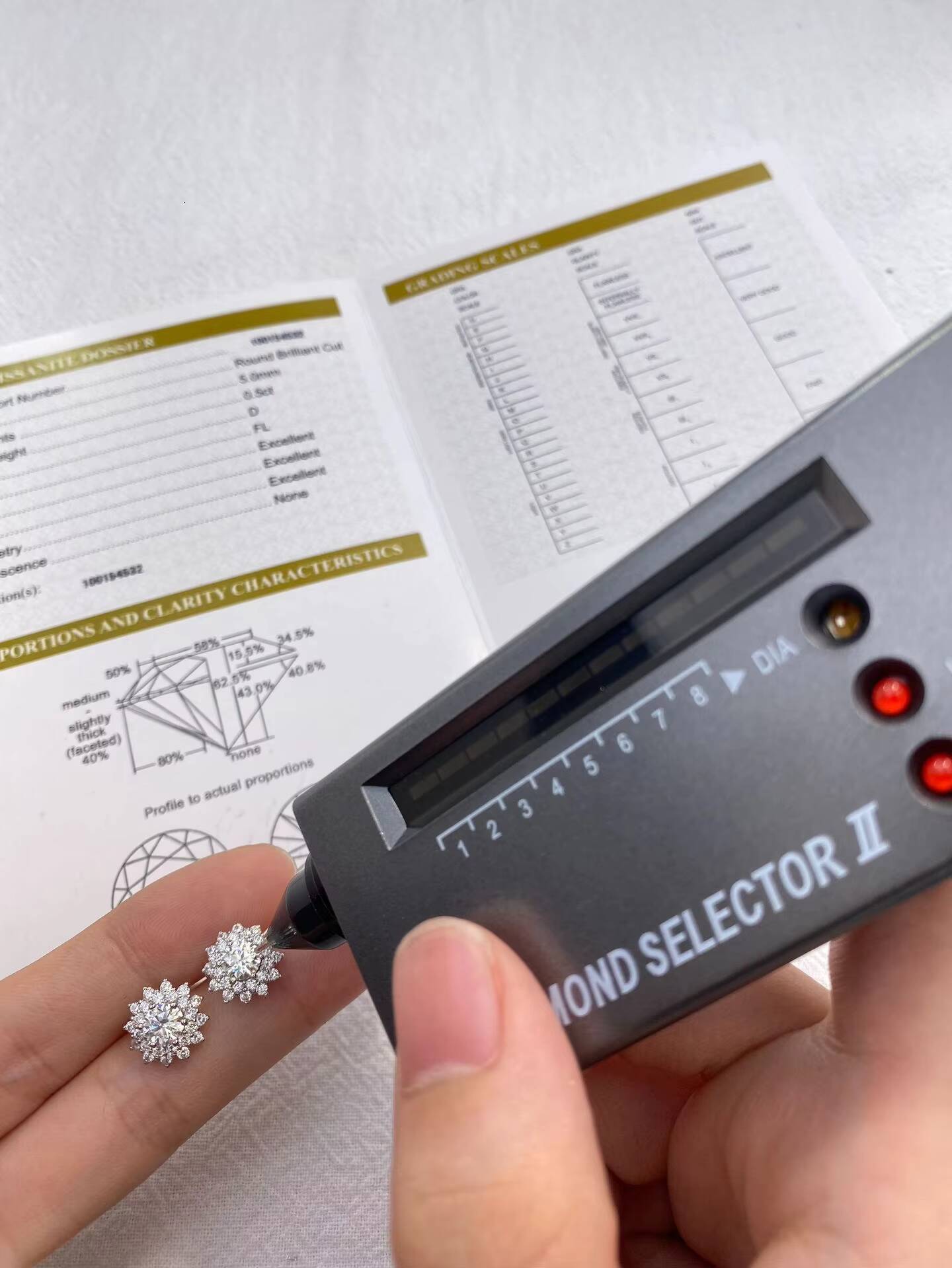 Wholesale Moissanite Jewelry Stud Earrings Classic Heart Vvs2 Moissanite GRA Certificate 925 Earrings Silver Jewelry for Women