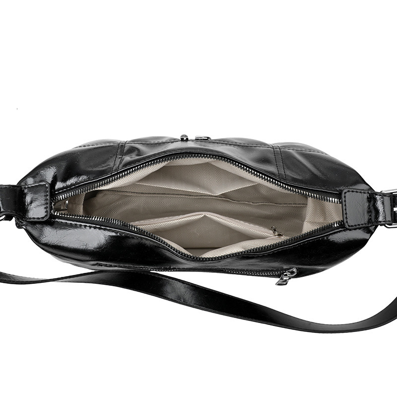 2025 new oil wax leather handbag designer crossbody bag niche single shoulder handbag