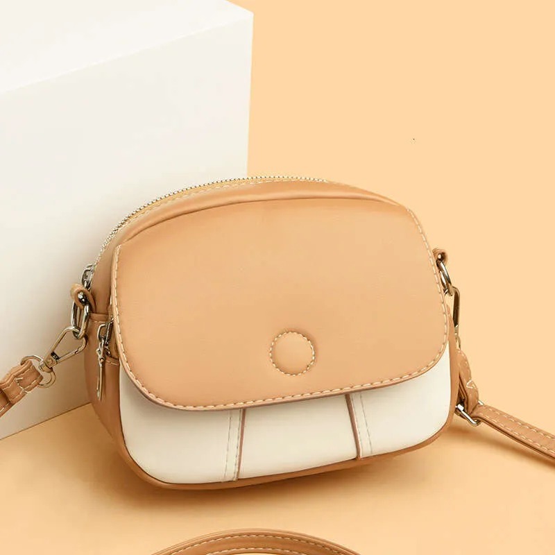 Fashionable Womens Unisex Mini Shoulder Bag with Unique Niche Style & Practicality