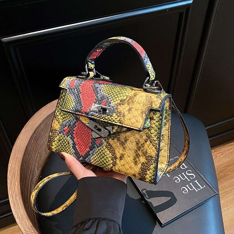 Women's 2025 New Snake Skin Pattern Handbag Shoulder Crossbody Textured Lock Small Bag
