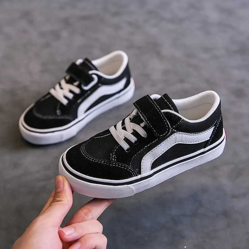 2025 Spring New Childrens Canvas Shoes Boys Girls Big Children Board Shoes Small Children Baby Fashion Ball Shoes Cloth Shoes M250812