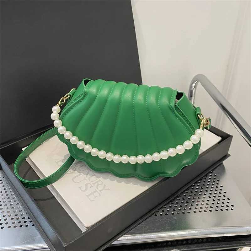 French Pearl Chain Handbag Women Seashell Fashion Shoulder Bag PU Leather Clutch Purse Novelty Solid Chic Hobo Bag Small Satchel Z250812