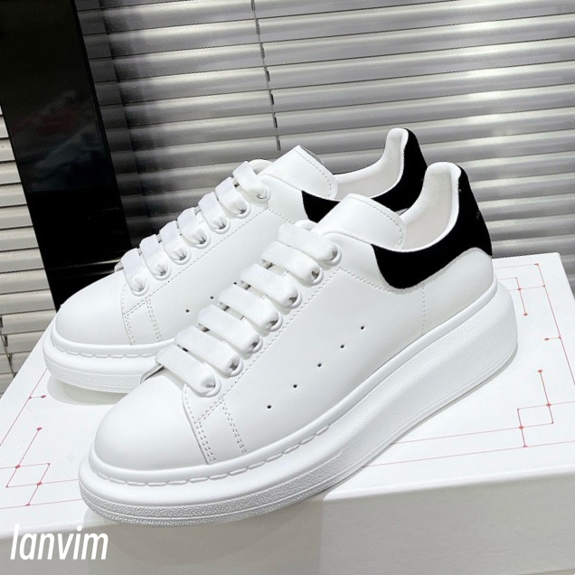 Designer sneakers oversized Tainers mcqueenn shoes men casual Shoes Fashion leather men women Sneaker Red Pink Glitter White Black Sole Women Men size 35-45