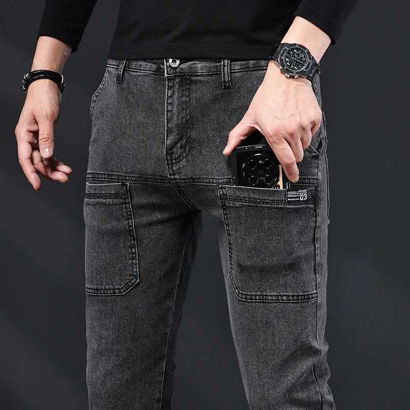 Fashion Design Multi Pocket Jeans Mens New Slim Stretch Skinny Casual Denim Pants Dark Gray Washed Streetwear Mens Trousers X250812