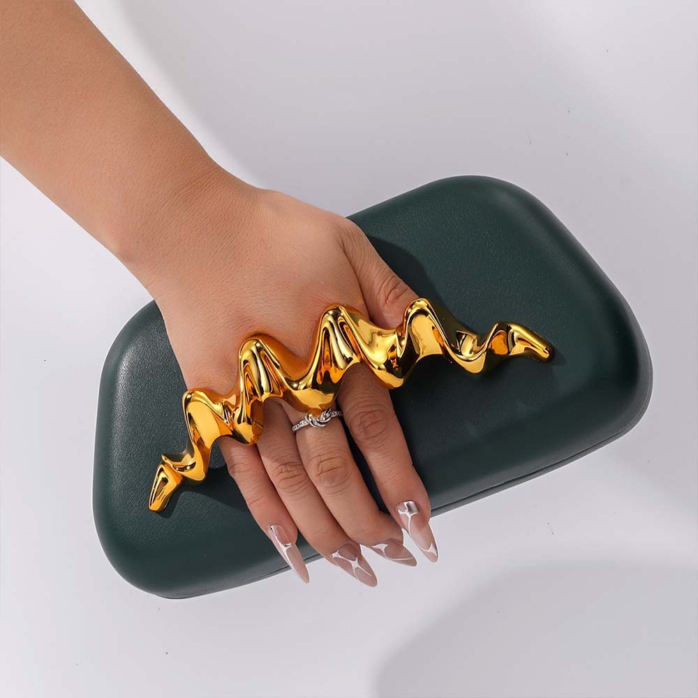 2025 Free Shipping Women's New Designer Handbag European And American Style Shoulder Bag PU Wrist Guard Bag Fashion Wedding Banquet Bag Wallet