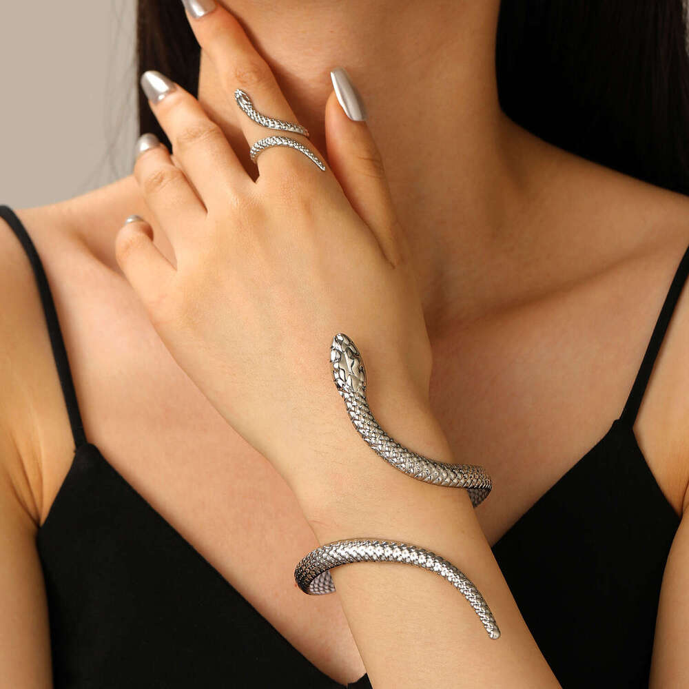 Fashion Exaggerated High-End Bracelet for Women Gold Yellow Snake-Shaped Adjustable Bangle Ring Set