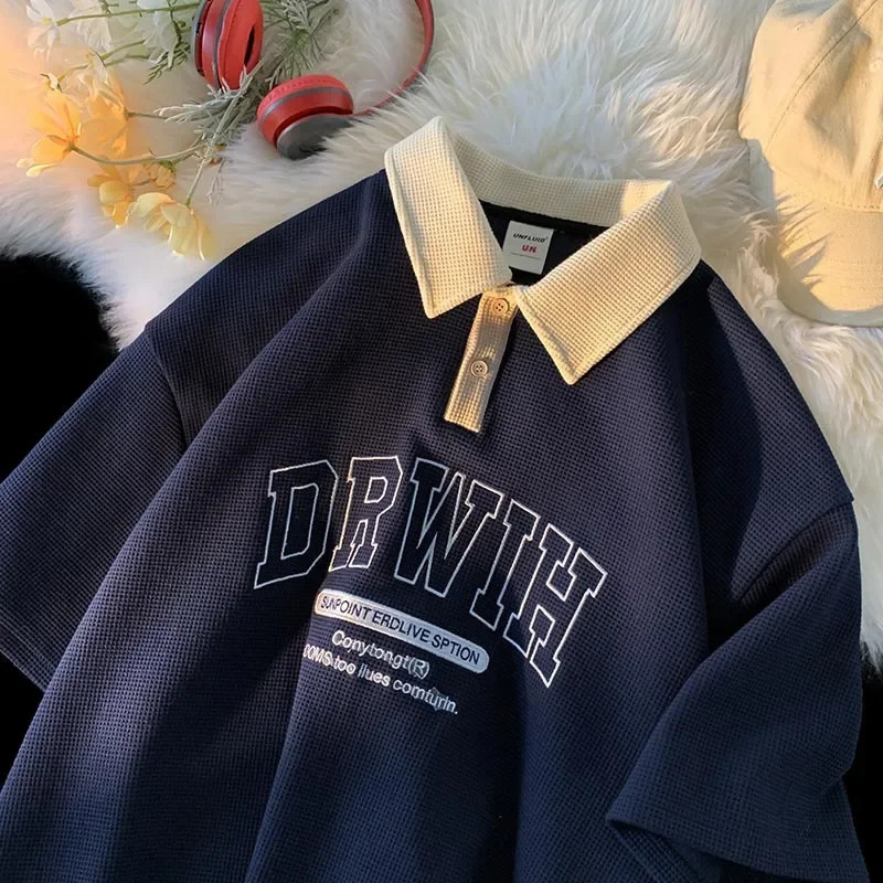 Fashionable Versatile Mens Polo Shirt American Style Vintage Lapel Short Sleeves Loose Fit Oversized T-shirt 250811