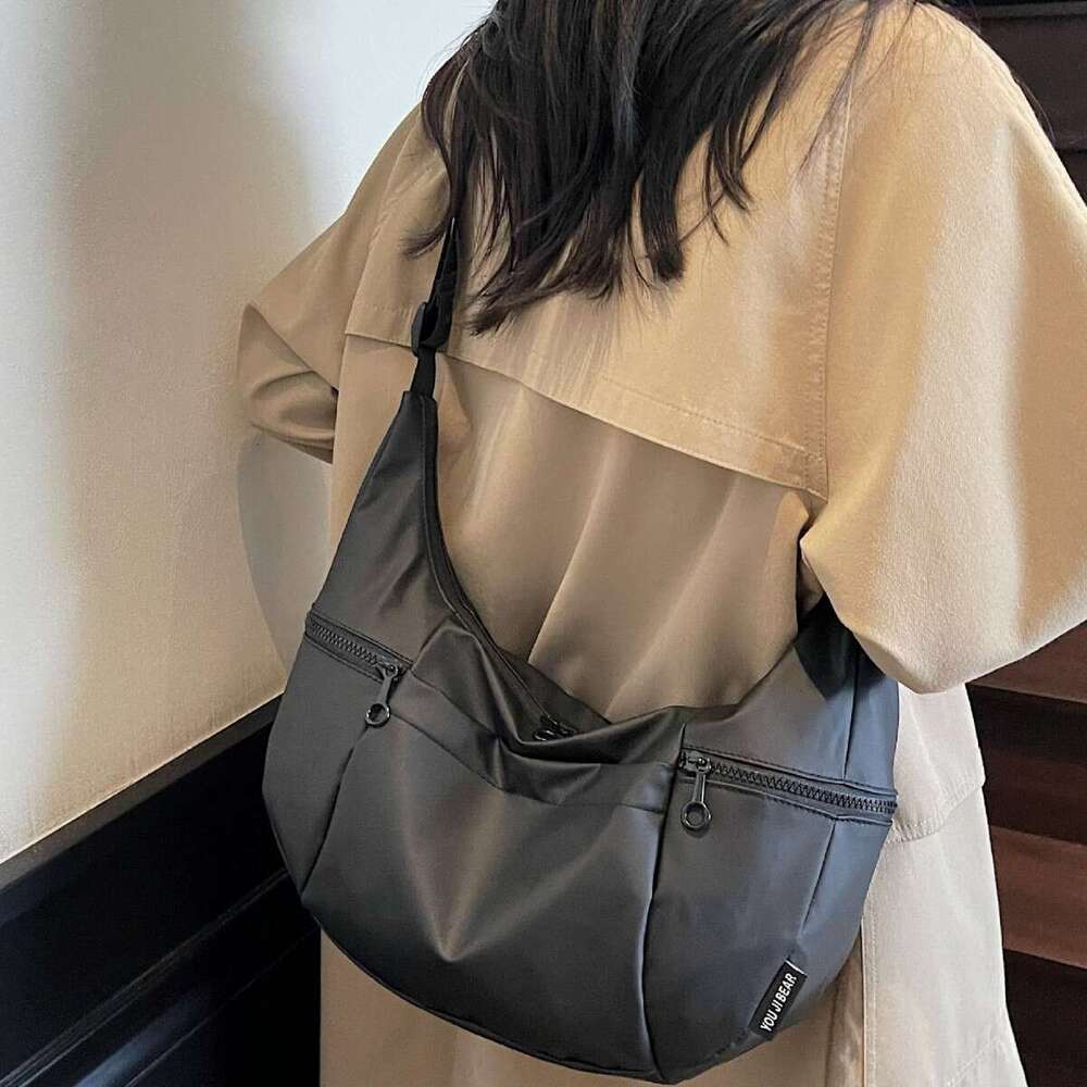 Lightweight Versatile Nylon Small for Women 2025 New Casual Crossbody Commuting Super Popular Shoulder Dumpling Bag