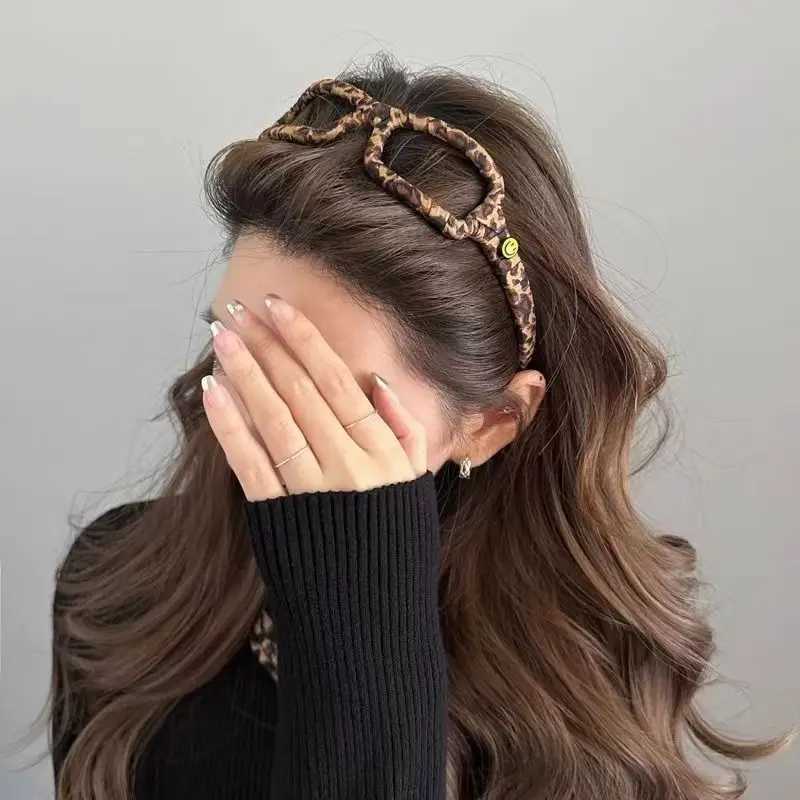 2025 New Fashionable Versatile Bangs Band with Leopard Print Wrapped Clothes Band Korean Version of High-End Feel X250812