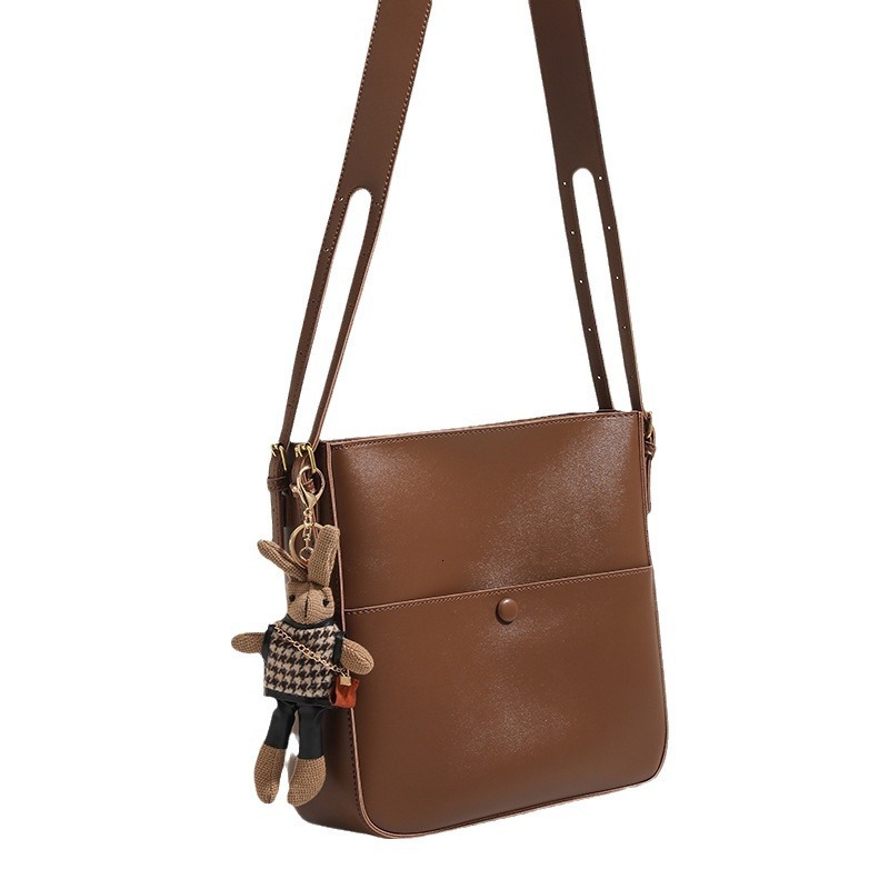 Large Capacity for Women New Trendy Stylish Ins Style Autumn Winter Shoulder Design Commuter Bag