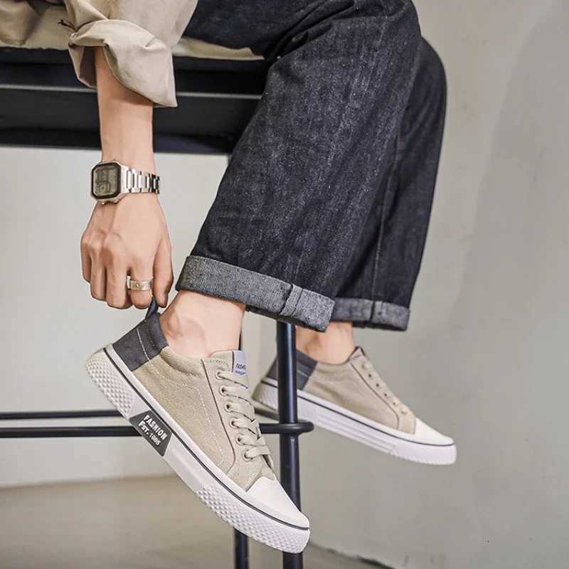 2025 New Mens Canvas Shoes Comfortable Plus Size 37-48 Skateboarding Shoes Wear Resistant Fashion Mens Casual Sneakers Z250812