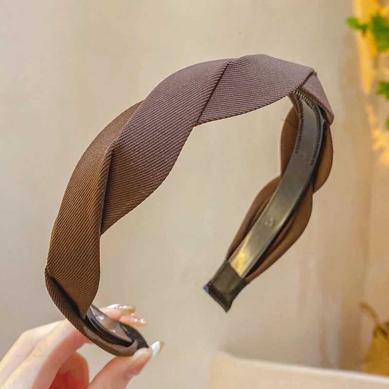 Elegant Twist Band High-End Sense of Hair Volume Simple Retro Band Fem Band Hair Accessories Dress X250812