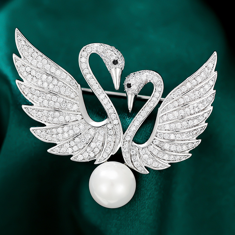 Luxury Feminine Jewelry: Opulent Embellished Feathered Pendant Charm