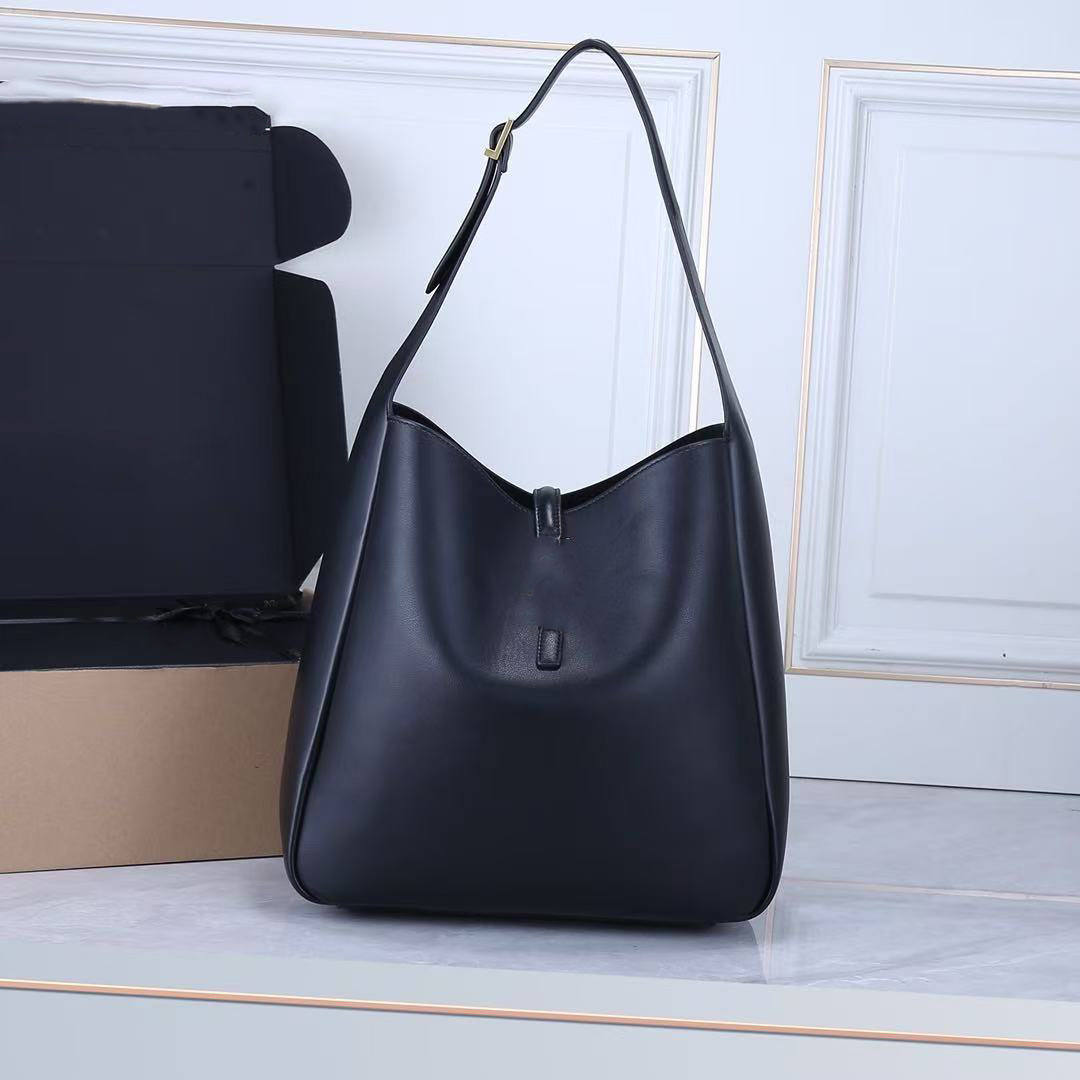 2025 new soft and smooth leather armpit bag handbag chic luxury designer handbag leather one-shoulder makeup bag cross-body bag