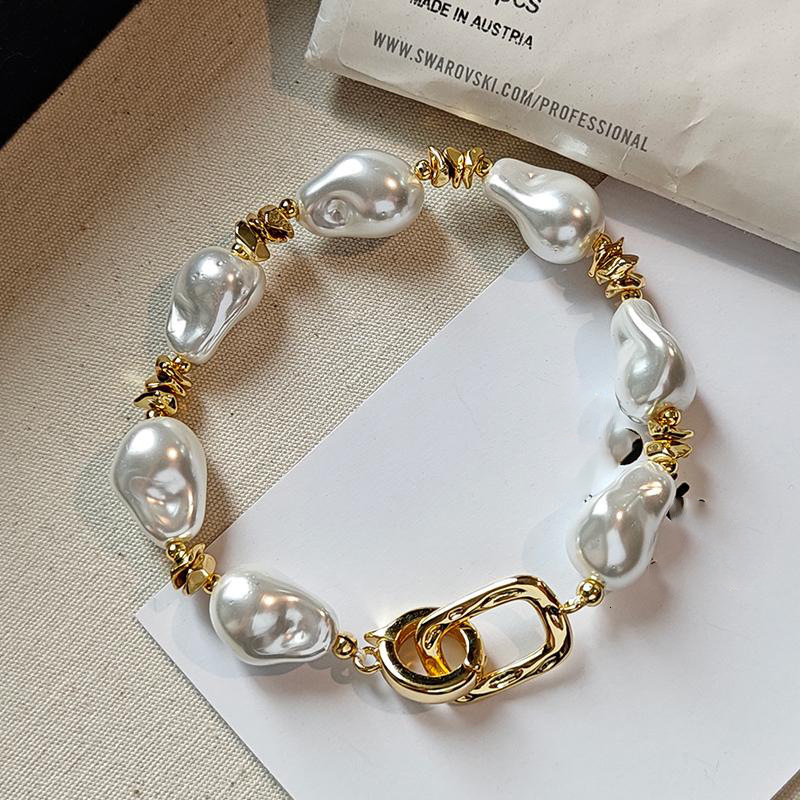 Baroque Pearl Clasp French Light Niche Temperament Versatile Bracelet Fashion High-end Sense Jewelry