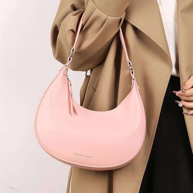 New Women S Cross Handbag Half Moon Fashionable Light Advanced Portable Large Capacity Shoulder Bag