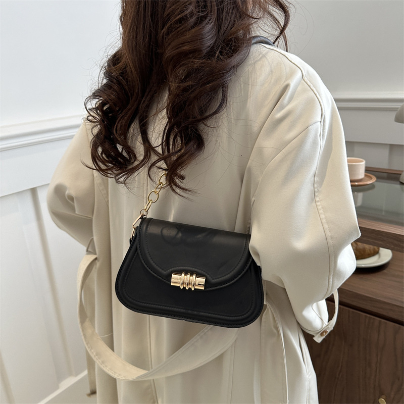 Textured Solid Color New Winter Fashion Casual Crossbody Shoulder Underarm Chain Small Square Women s Bag ddmymarket