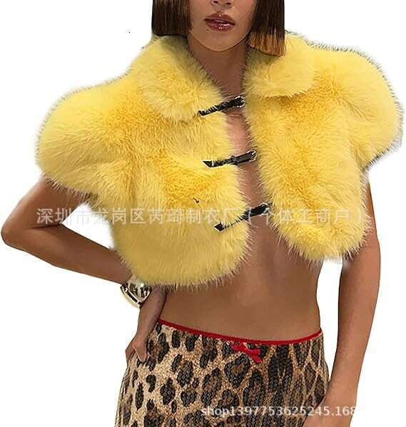 A stand-up collar, shawl, vest, fur, sexy and versatile coat