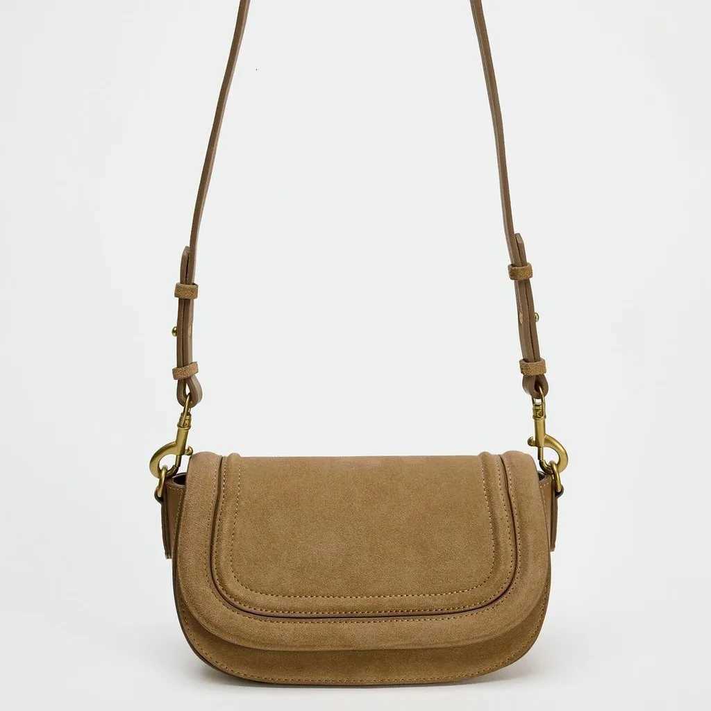 Vintage Faux Suede Saddle Women Shoulder Bags Designer Wide Strap Crossbody Bag Trend Autumn and Winter Small Flap Female Purse Z250812