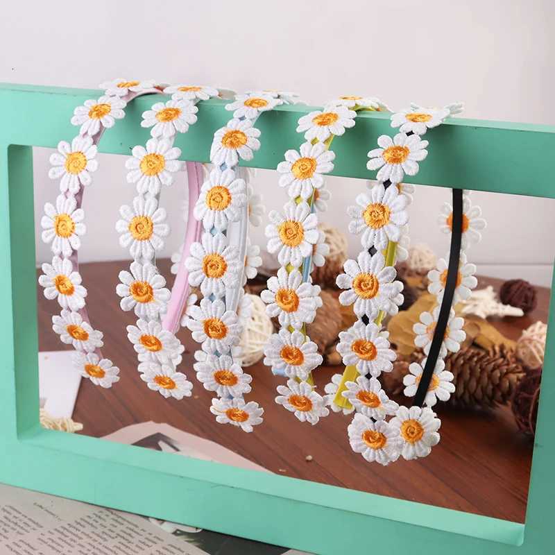 Boho Chic Daisy Girls Bands Wen Solid Embroidery Flower Hair Bands Kids Candy Chrysanthemum Hair Accessories X250812