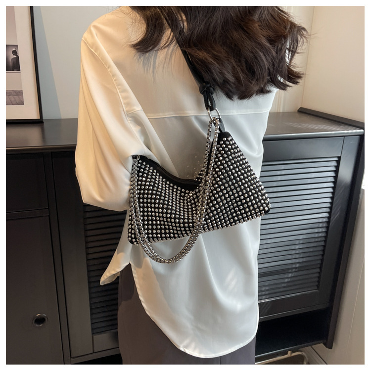 Designer Bag Tote Bag Minimalist Stylish Luxury Bag Underarm Bag For Women 2024 Early Summer New Fashion Chain Shoulder Bag Trendy Stylish Crossbody B