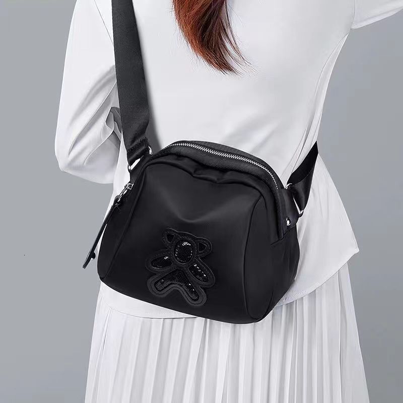 2025 Autumn New Women s Shoulder Bag women s Fashionable Shell Bag Trendy Niche Autumn New Designer Bag Casual Women s bag Crossbody Bag