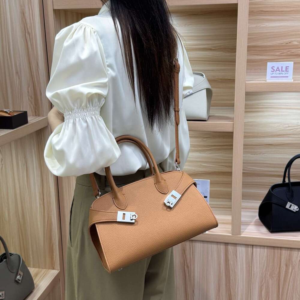 New Fashion Versatile Handbag Genuine Leather Women's Cowhide Crossbody Large Capacity Tote Bag