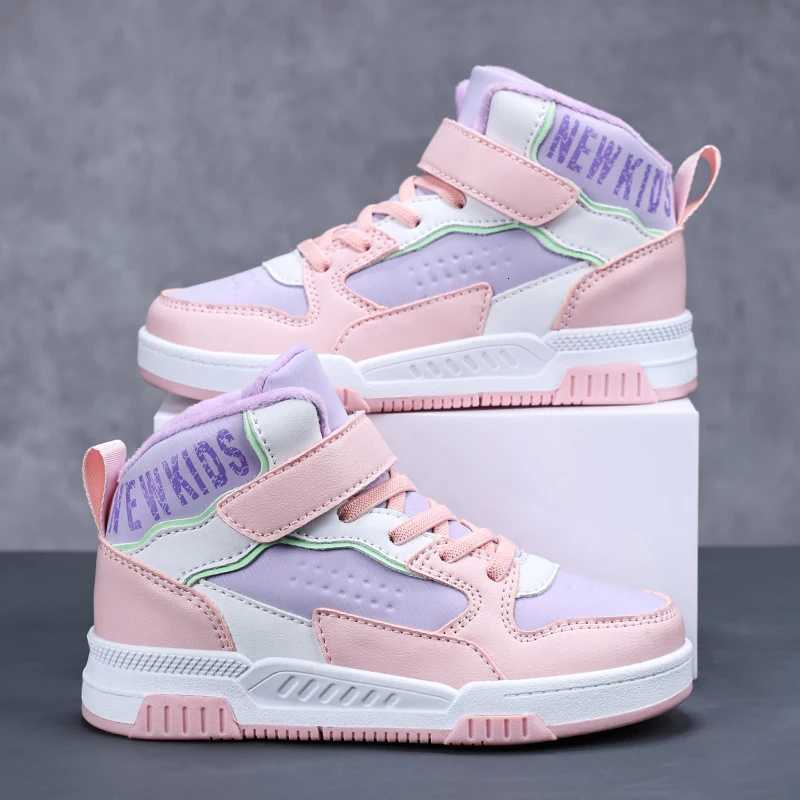 Popular Autumn and Winter High-Top Sneakers for Boys and Girls New Velvet Warm Casual Shoes for Older Children Running Shoes M250812