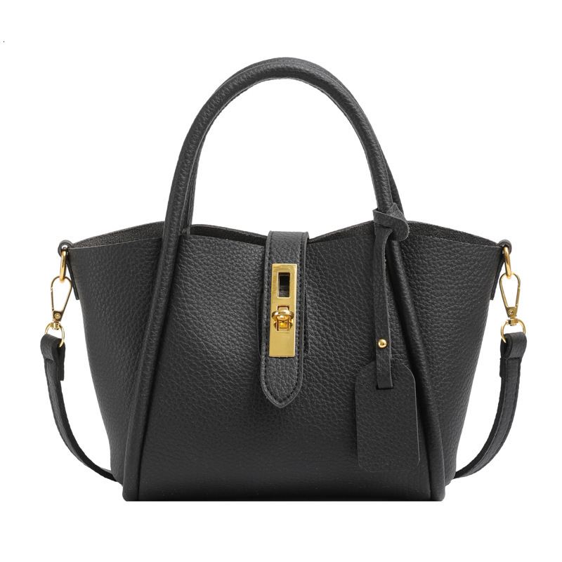 Designer Bag Tote Bag Spring Luxury Bag Summer Trend Versatile Handbag For Women New Retro Tote Bag High-quality Texture Single Shoulder Crossbody Bag