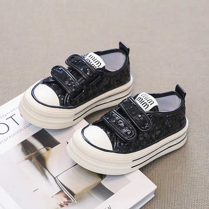 2025 Spring and Autumn New Girls Sports and Leisure Shoes Childrens Silver Glitter Thick Soled Sponge Cake Board Shoes XJ250812