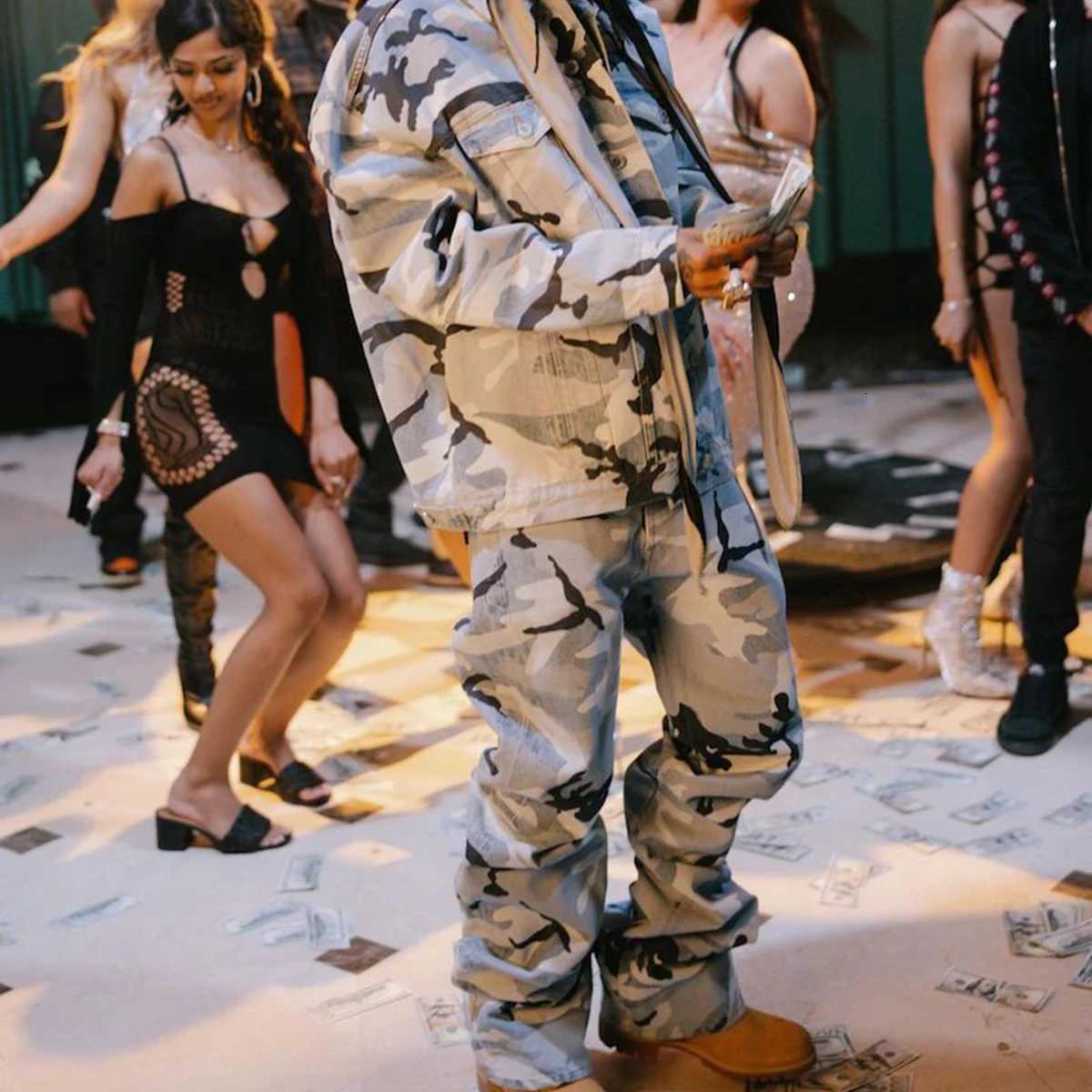 New Fashion Bigshape Snow Camouflage Jeans for Men and Women Wide Leg Casual Baggy Denim Trousers Patchwork Cargo Pants Oversize X250812