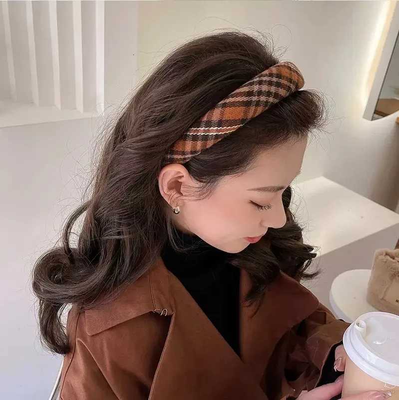 Fabric Plaid Band for Women Elegant Temperament Wide Sponge Band Fashion Girl Face Washing Band X250812