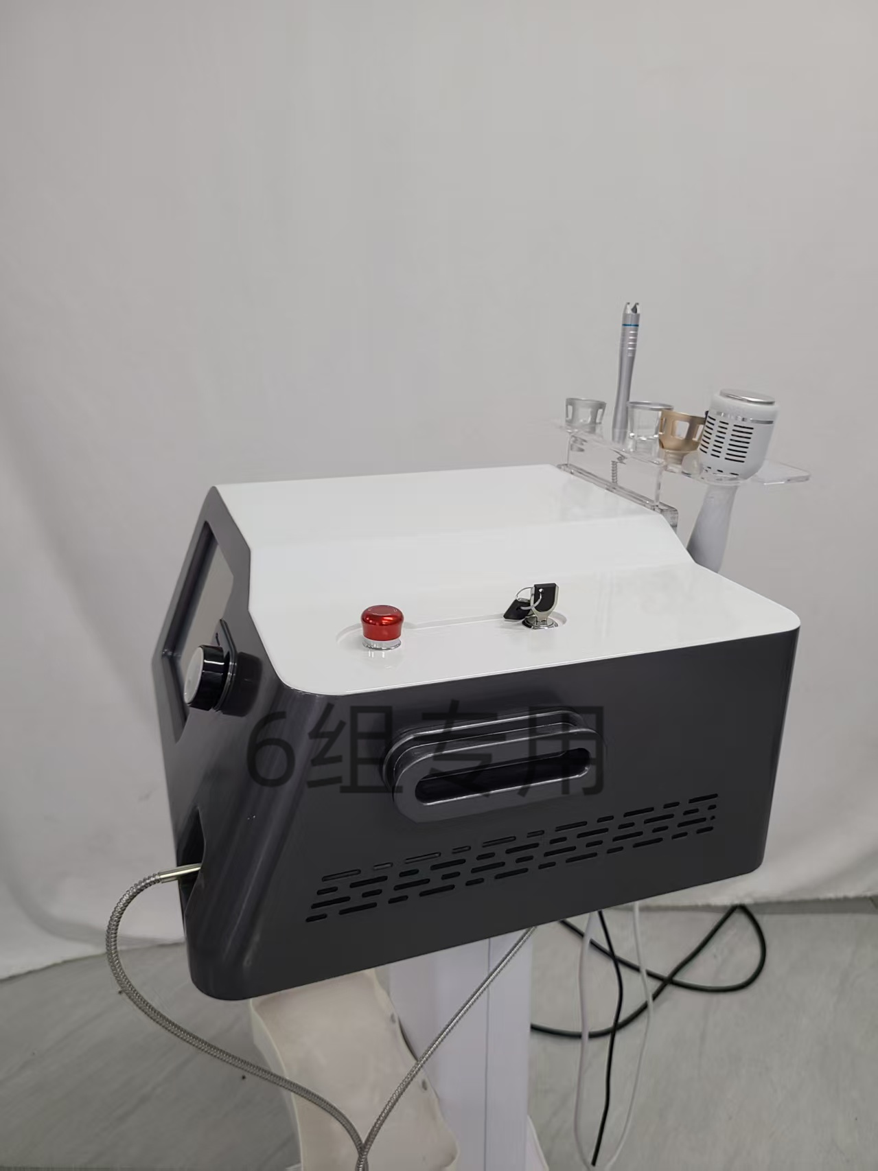 980nm Diode Laser Therapy Equipment For Red Blood Vessel Removal Nail Fungus Cure Eczema Care Skin Brightening and Cold Hammer Massage