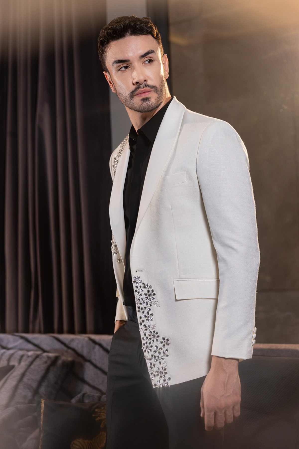 Luxury Crystal Men Suit Shawl Lapel 1 Piece Jacket Wedding Groom Tuxedos Party Business Customized