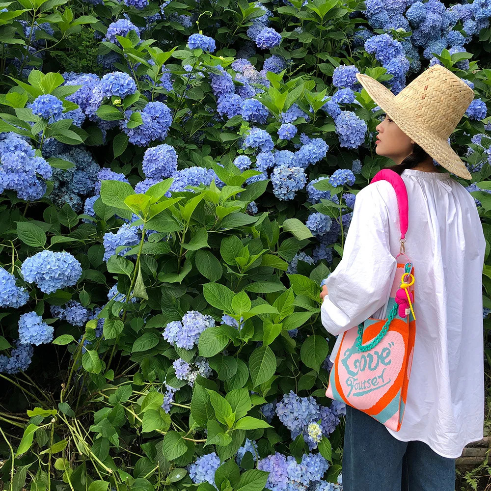 Color Striped Crochet Wrist Bag Women Handbags Cute Knitting Shoulder Crossbody Bags for Women Candy Color Shopper Tote 250809