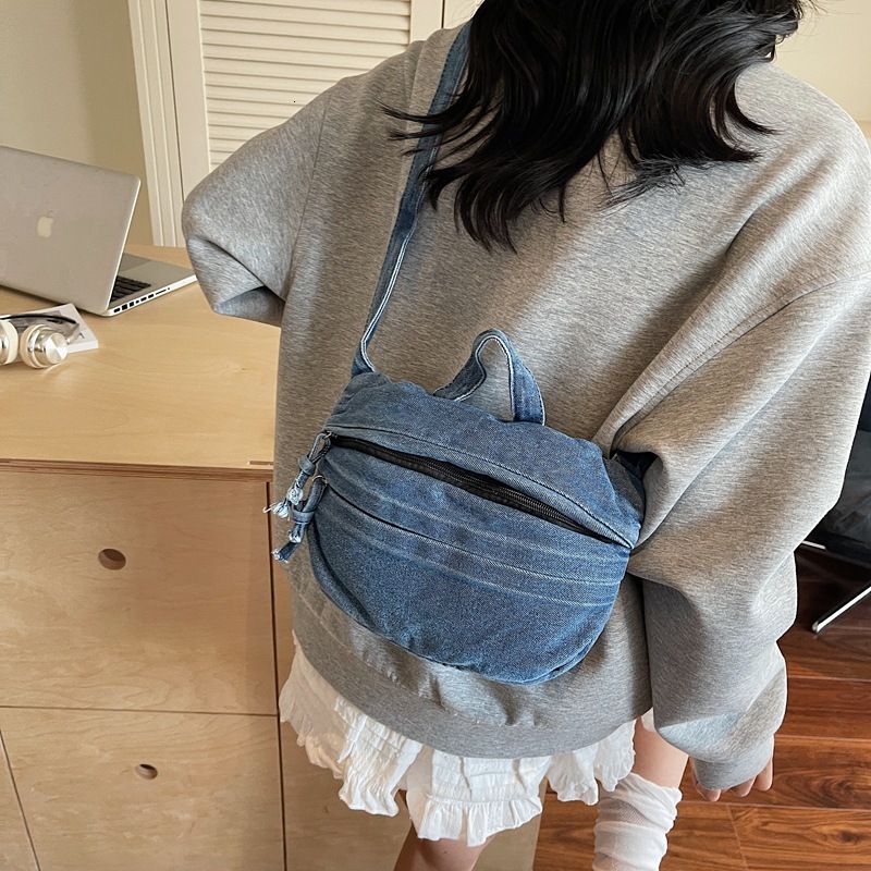 Design Denim for Women New Fashion Versatile Commuter Handbag Shoulder Crossbody Bag