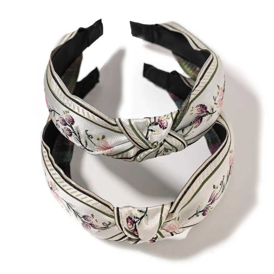 New Flower Embroidery Knotted Band Ethnic Wide-brimmed Hair Hoop Leaf Flower Pattern Hair Accessories X250812