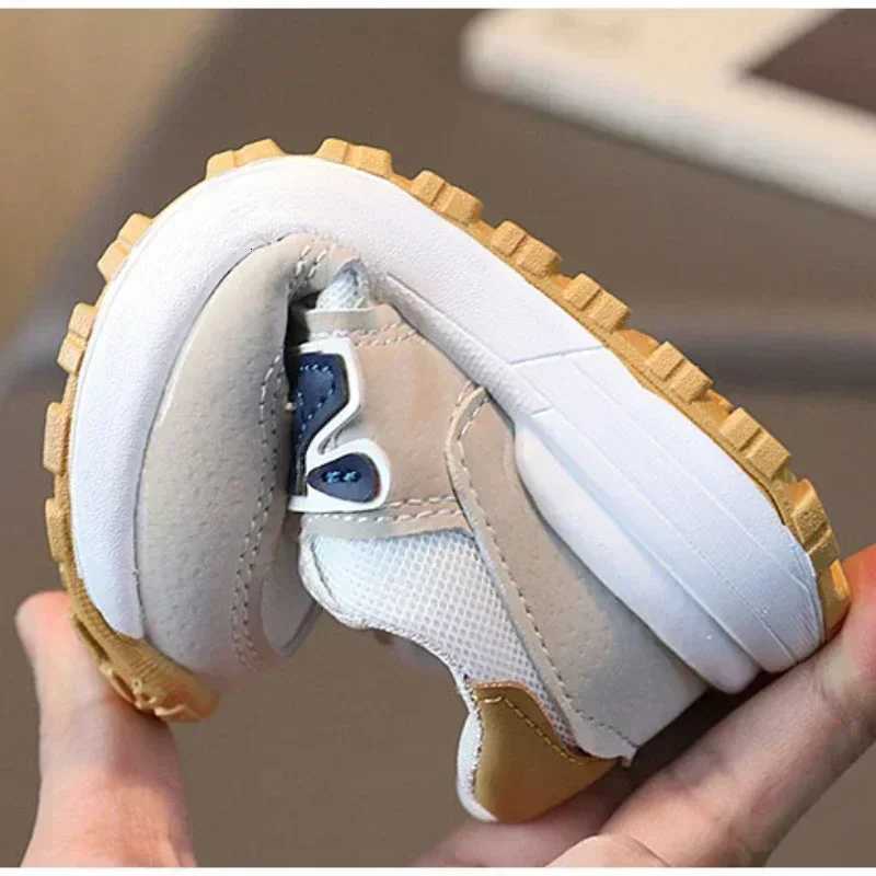 4-6 Years Old Boys and Girls Sneakers Spring and Autumn Childrens Sport Shoes Baby Kids Soft Bottom Outdoor Shoes Breathable Walking Shoes M250812