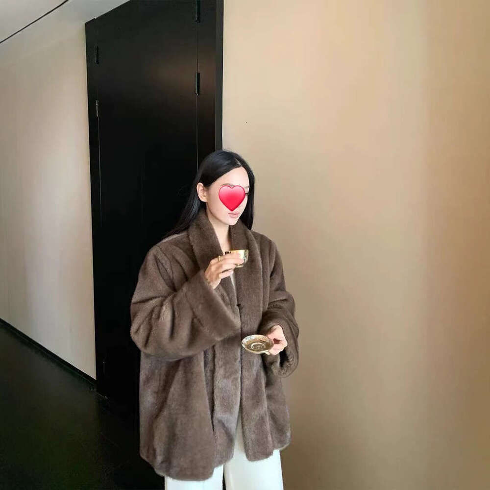 Fur coat for women, medium to long, integrated with fur, new environmentally friendly faux mink coat, lazy style faux mink coat